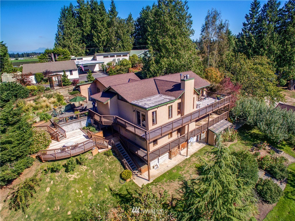 557 East Hemmi Road Lynden, WA 98264 - Photo 3 of 25