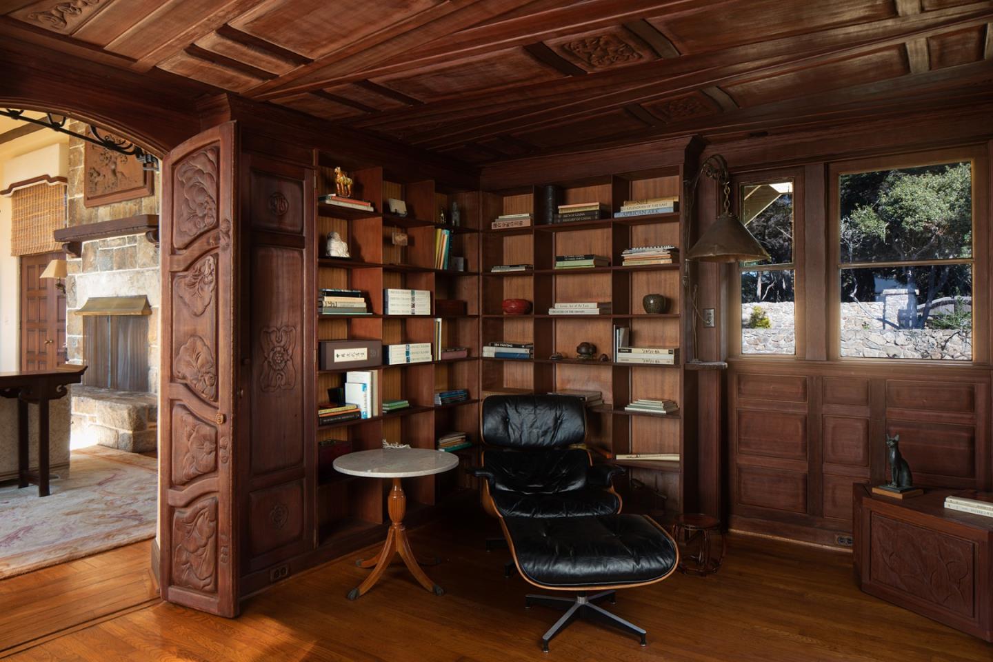 171 Spindrift Road Carmel, CA 93923 - Photo 29 of 37 a workspace room with furniture