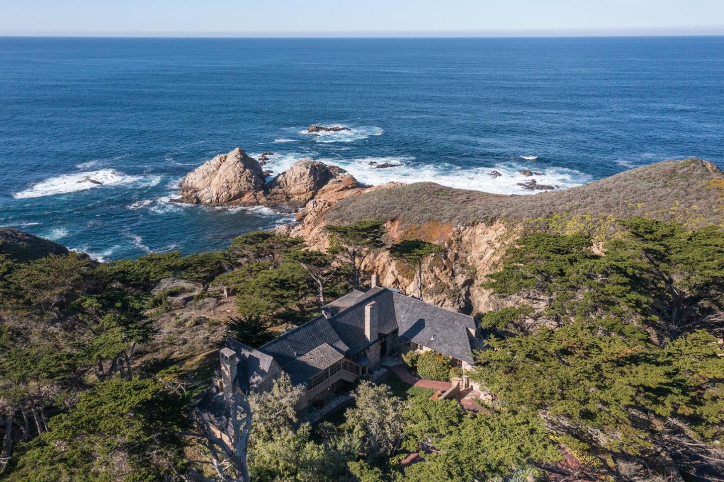 171 Spindrift Road Carmel, CA 93923 - Photo 5 of 37