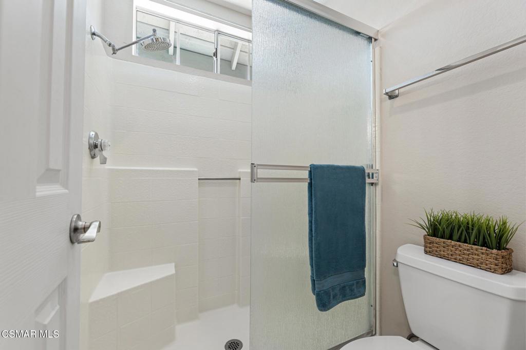1806 Rory Lane, Unit 6 Simi Valley, CA 93063 - Photo 34 of 96 Gallery Image 34