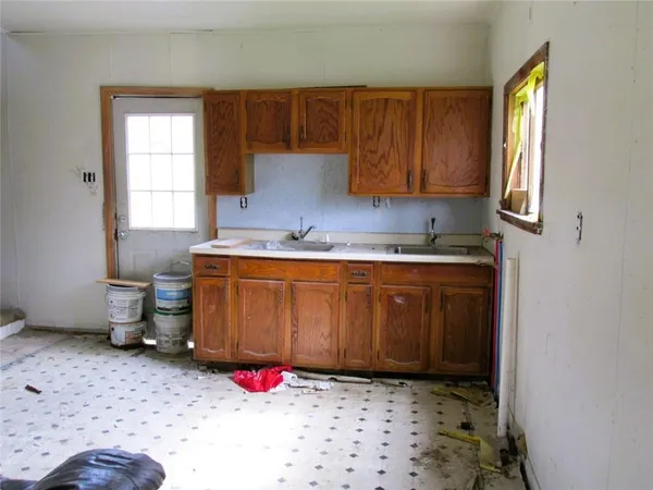 a view of entryway and workspace