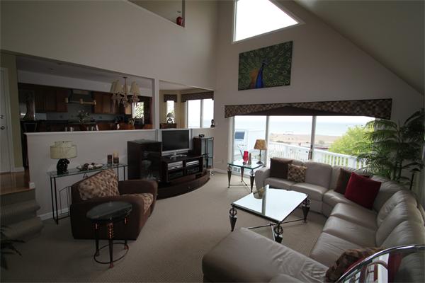 6 Gilbert Heights Road Marblehead, MA 01945 - Photo 5 of 15 a living room with furniture and a floor to ceiling window