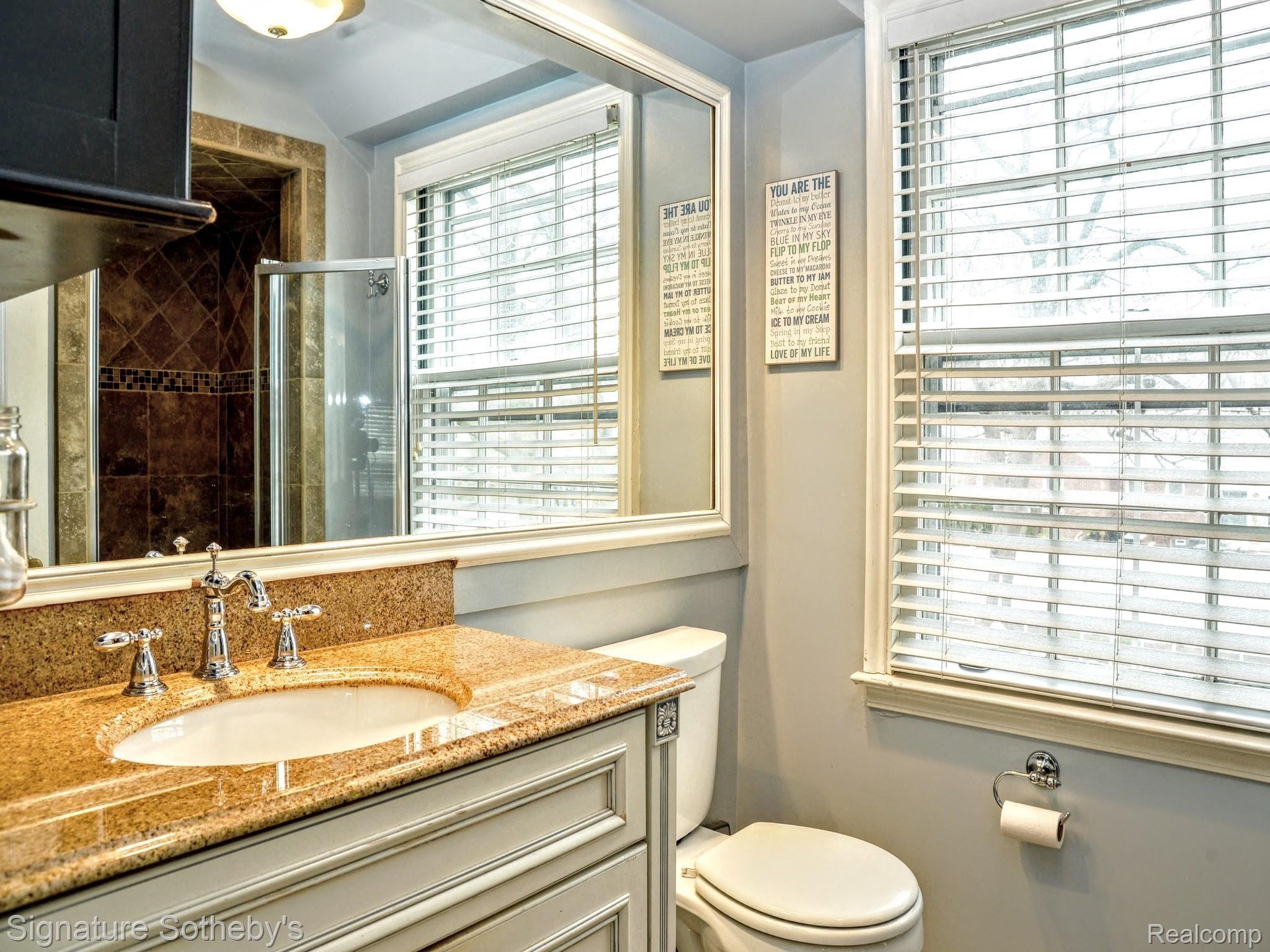 1134 Harvard Road Grosse Pointe, MI 48230 - Photo 15 of 33 Master Bathroom