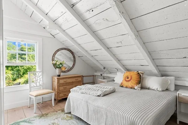 $14,000 | 27 North Liberty Street, Nantucket, MA 02554