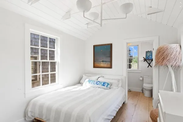 $14,000 | 27 North Liberty Street, Nantucket, MA 02554