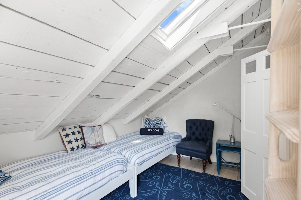 27 North Liberty Street Nantucket, MA 02554 - Photo 18 of 21