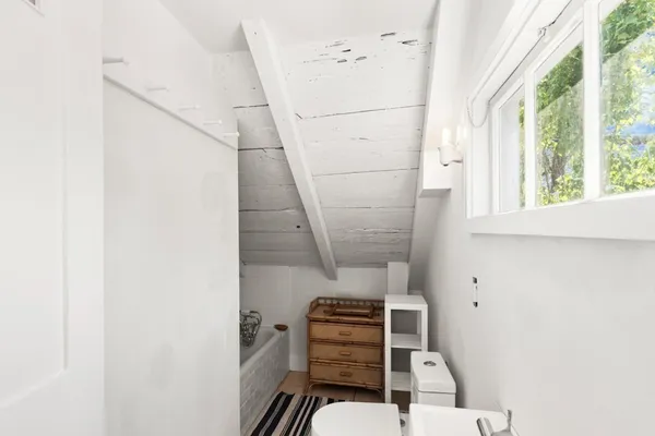 $14,000 | 27 North Liberty Street, Nantucket, MA 02554