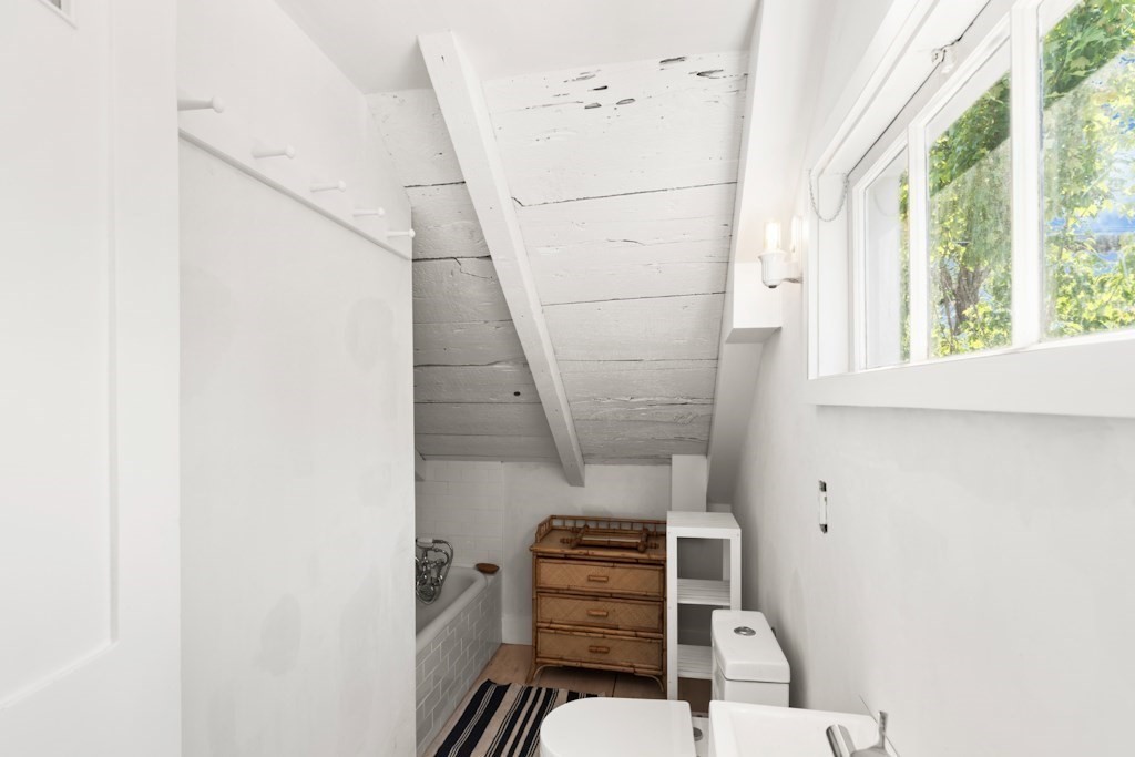 27 North Liberty Street Nantucket, MA 02554 - Photo 19 of 21