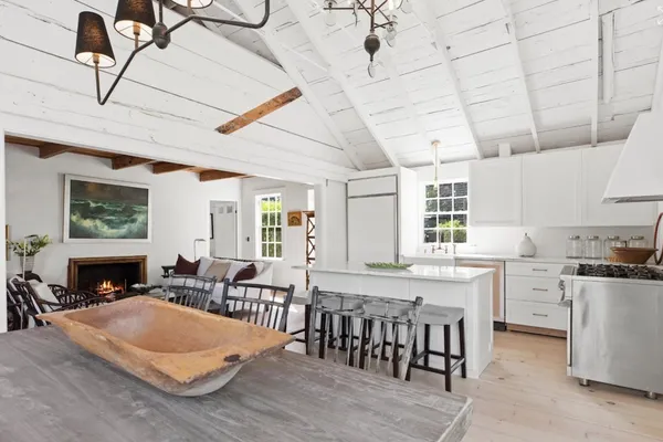 $14,000 | 27 North Liberty Street, Nantucket, MA 02554