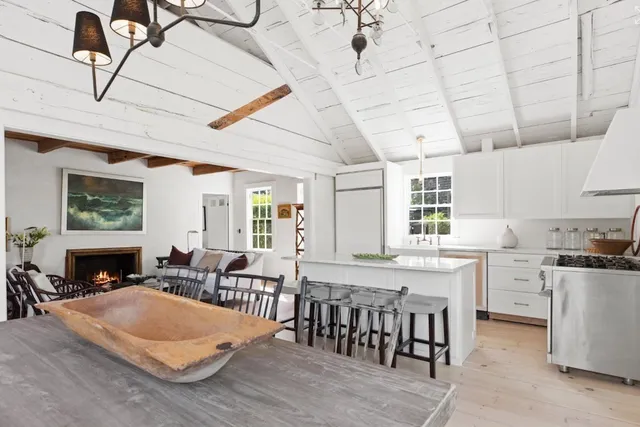 $14,000 | 27 North Liberty Street, Nantucket, MA 02554