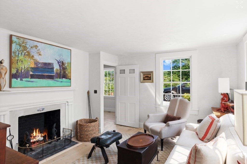 27 North Liberty Street Nantucket, MA 02554 - Photo 10 of 21