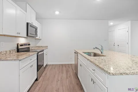 $229,500 | 35319 Grovemont Drive, Denham Springs, LA 70706