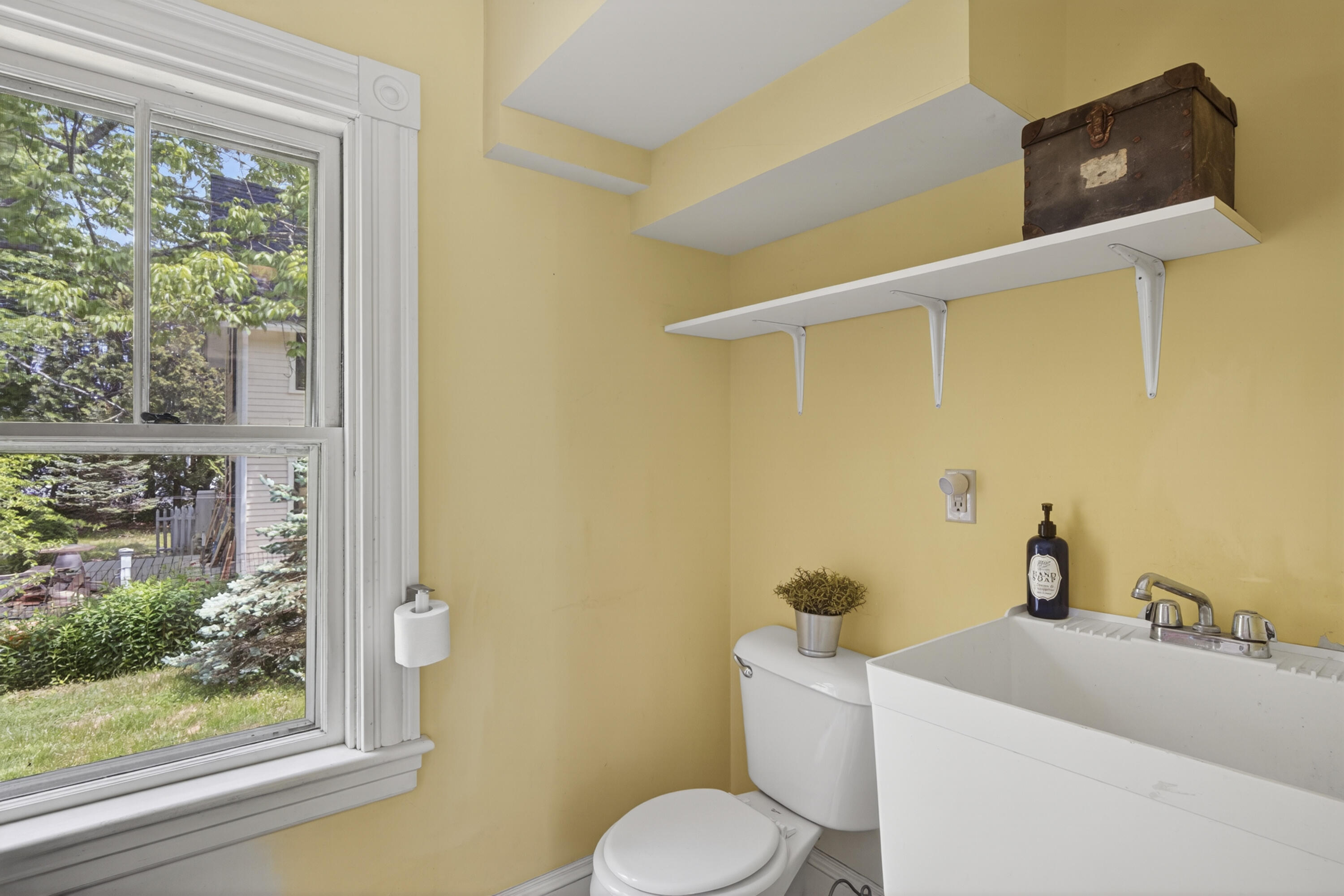 17 Union Street Camden, ME 04843 - Photo 12 of 40 39-17UnionSt-Camden-KS