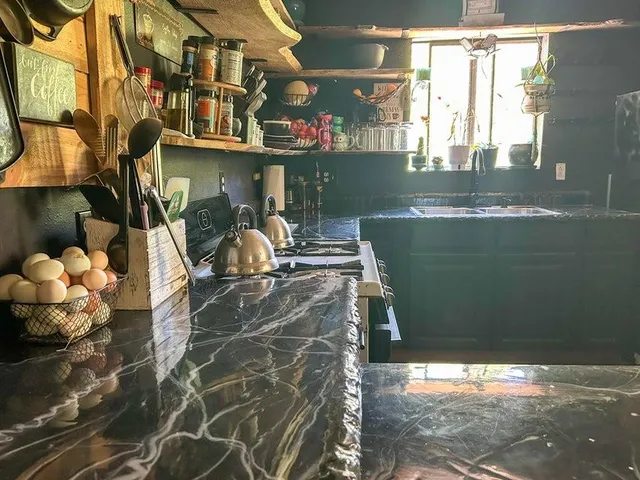 $279,900 | 2111 F Dry Creek Road, Chewelah, WA 99109