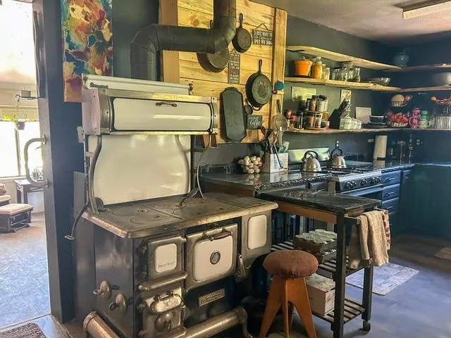 $279,900 | 2111 F Dry Creek Road, Chewelah, WA 99109