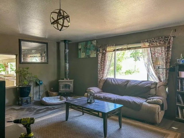 $279,900 | 2111 F Dry Creek Road, Chewelah, WA 99109