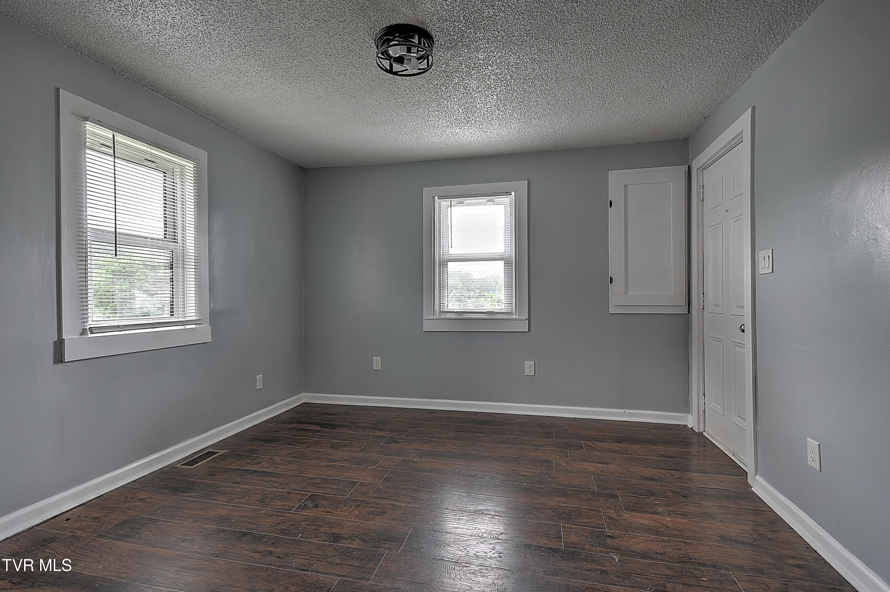 1208 Riverside Avenue, Unit 2 Kingsport, TN 37660 - Photo 27 of 28 1208 Riverside HB-26