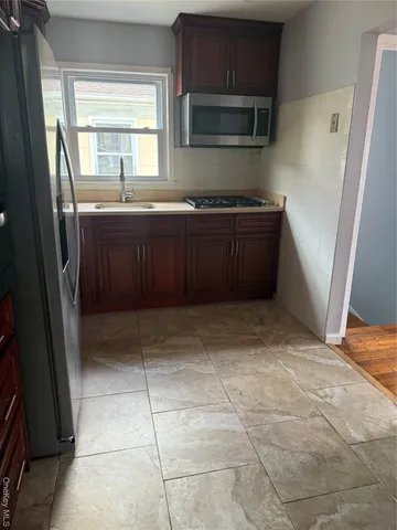 $3,300 | 147-29 227th Street | Brookville