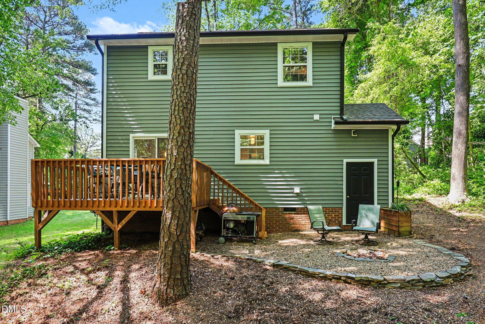 4204 Loch Harbour Lane Raleigh, NC 27606 - Photo 25 of 31 025_file_3126