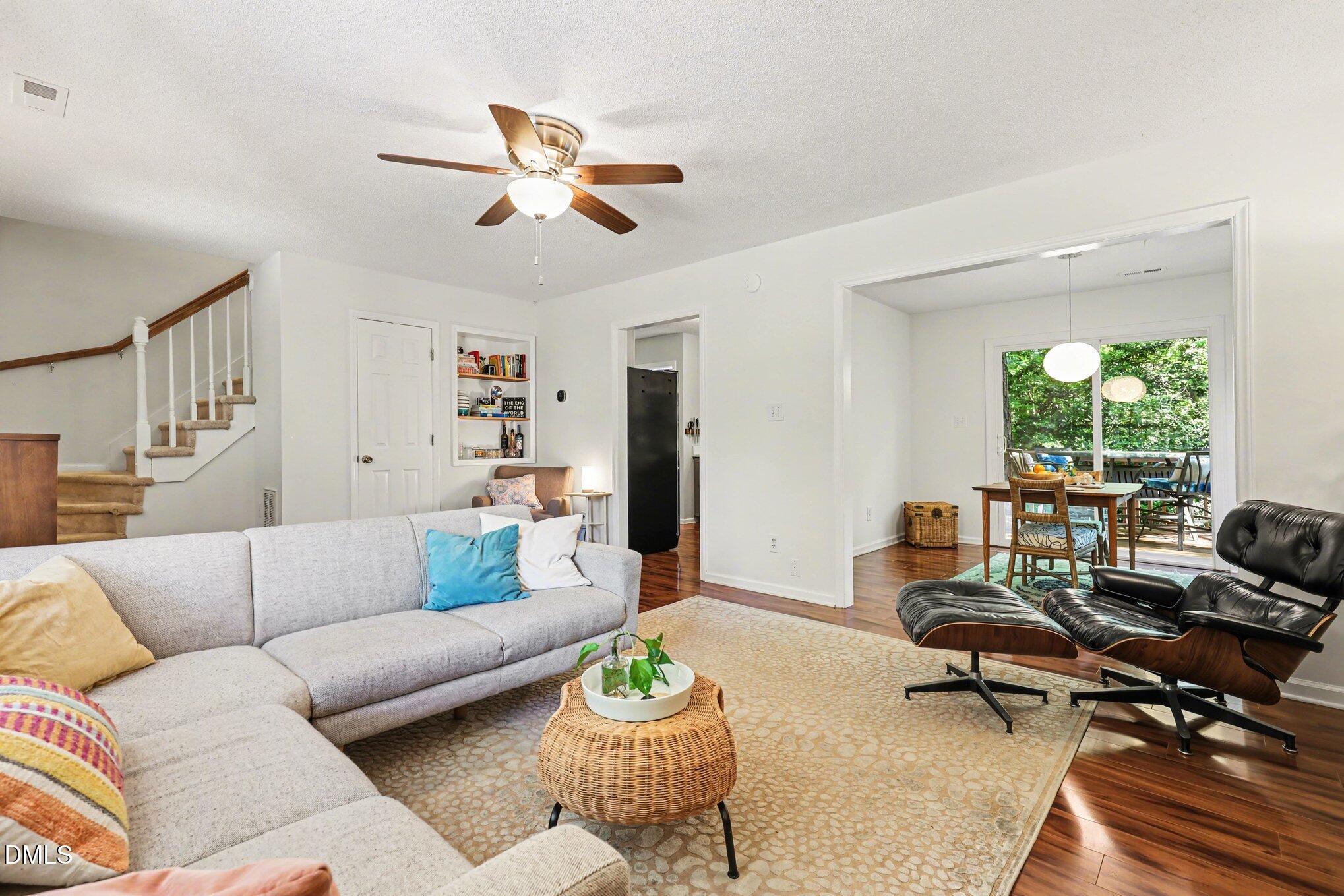 4204 Loch Harbour Lane Raleigh, NC 27606 - Photo 7 of 31 007_file_5954