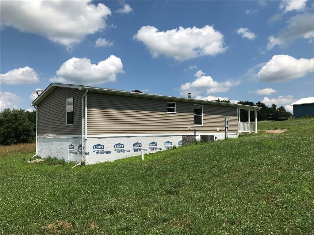 742 Shenango Road New Castle, PA 16101 - Photo 4 of 24
