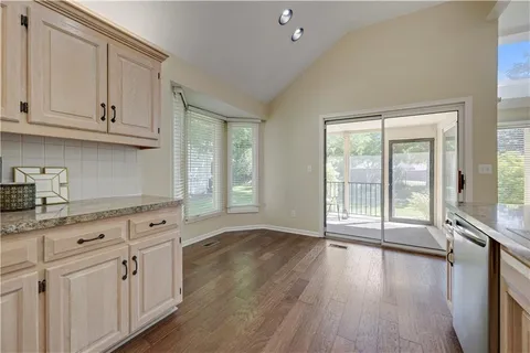 $540,000 | 5232 West 121st Street, Overland Park, KS 66209