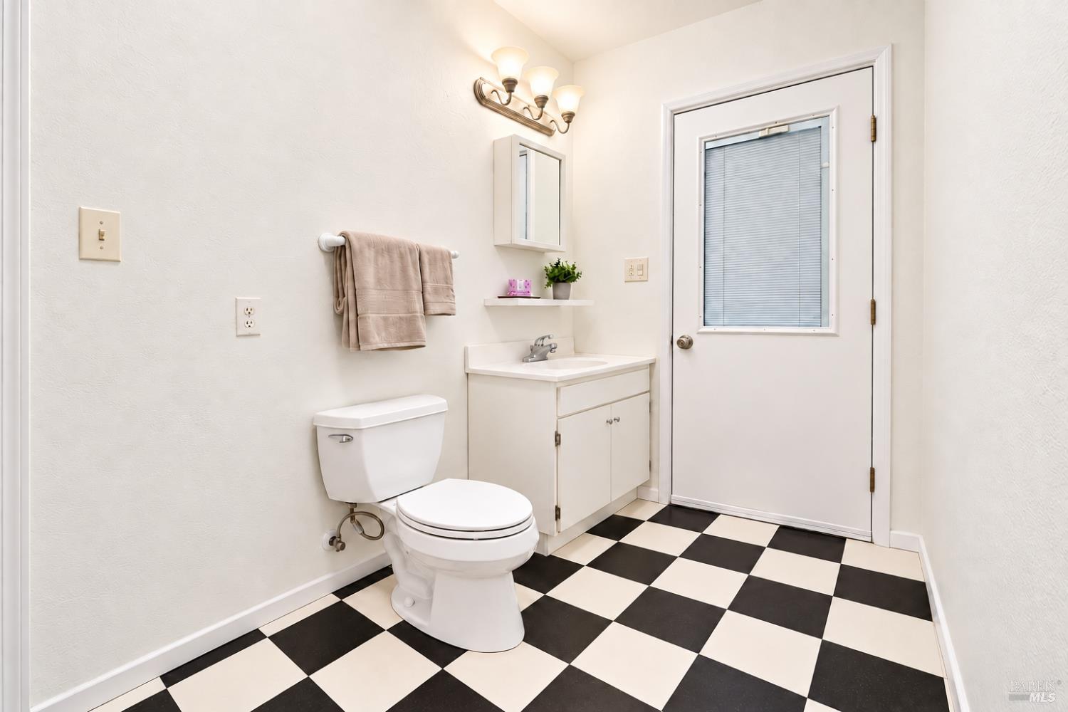 732 Pacific Avenue Santa Rosa, CA 95404 - Photo 19 of 33 Gallery Image 19