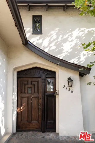 $3,695,000 | 3756 Effingham Place, Los Angeles, CA 90027