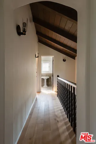 $3,695,000 | 3756 Effingham Place, Los Angeles, CA 90027