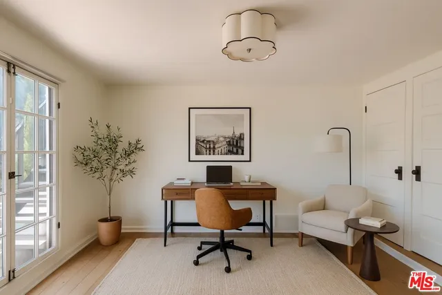 $3,695,000 | 3756 Effingham Place, Los Angeles, CA 90027