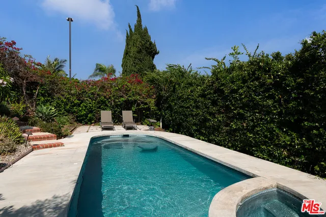 $3,695,000 | 3756 Effingham Place, Los Angeles, CA 90027