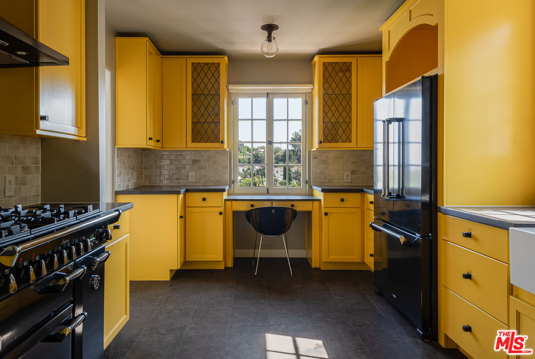 3756 Effingham Place Los Angeles, CA 90027 - Photo 48 of 57