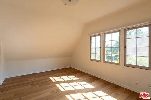 $3,695,000 | 3756 Effingham Place, Los Angeles, CA 90027