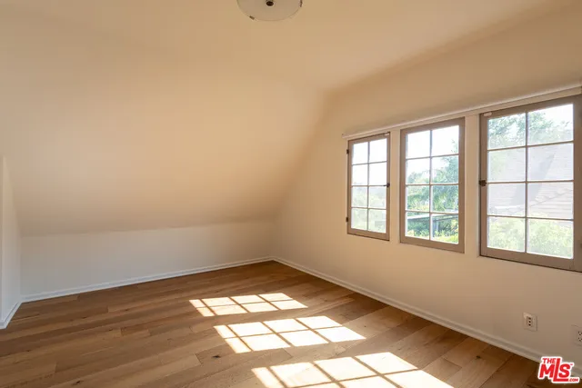 $3,695,000 | 3756 Effingham Place, Los Angeles, CA 90027