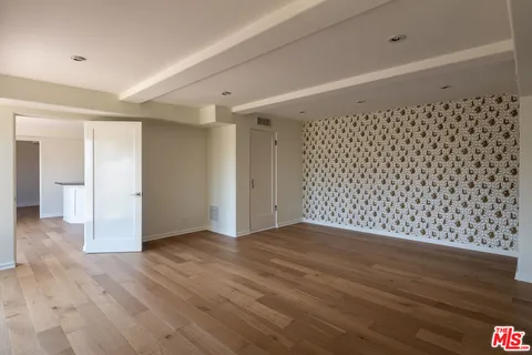 $3,695,000 | 3756 Effingham Place, Los Angeles, CA 90027