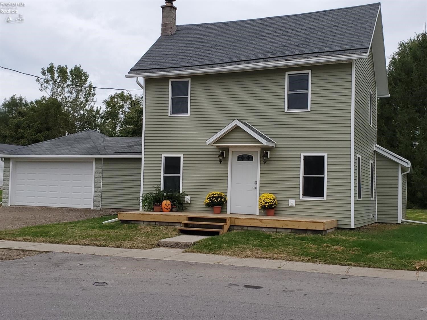 401 Spring Street Clyde, OH 43410 - Photo 2 of 25 Gallery Image 2