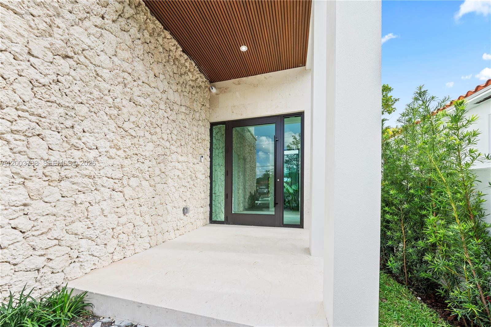 3320 Southwest 23rd Street Miami, FL 33145 - Photo 5 of 44