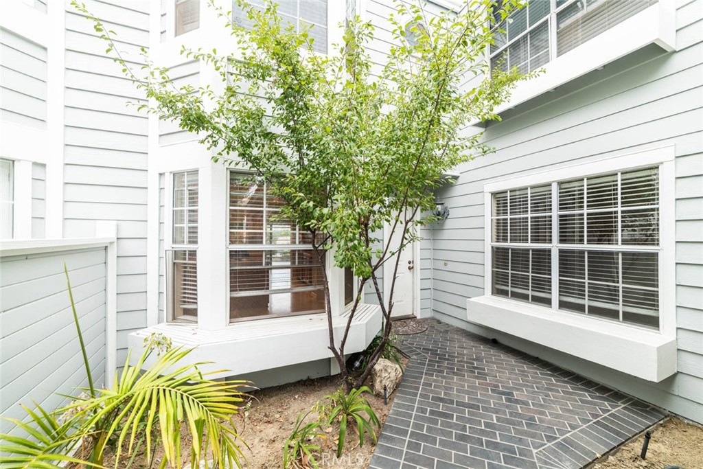 25 Parkman Road East Laguna Niguel, CA 92677 - Photo 32 of 36 a front view of a house with a large window