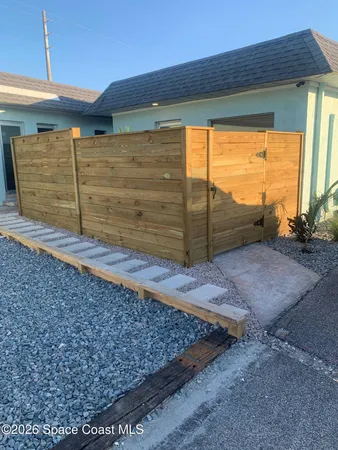 $1,700 | 365 North Orlando Avenue, Cocoa Beach, FL 32931