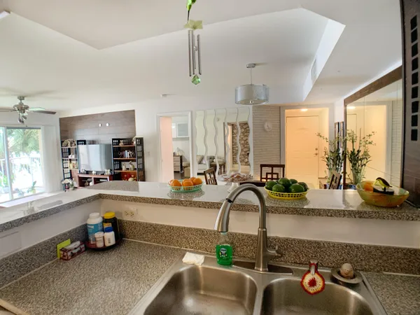 $2,280 | 5015 Wiles Road, Unit 206, Coconut Creek, FL 33073