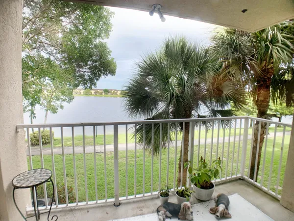 $2,280 | 5015 Wiles Road, Unit 206, Coconut Creek, FL 33073