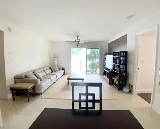 $2,280 | 5015 Wiles Road, Unit 206, Coconut Creek, FL 33073