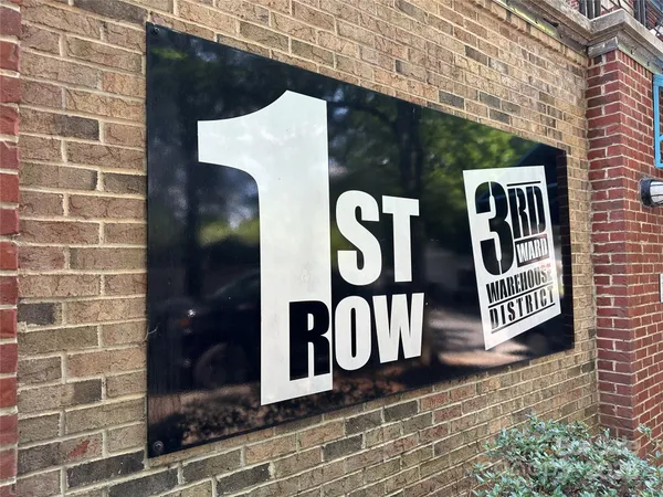 $330,000 | 1101 West 1st Street, Unit 409, Charlotte, NC 28202