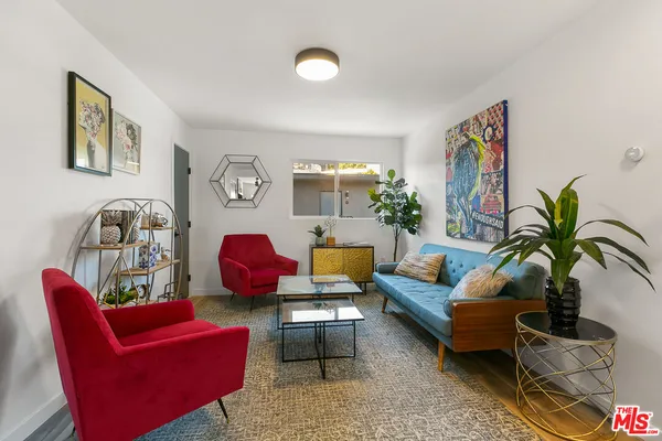 $2,395 | 2918 Hauser Boulevard, Unit 1, Los Angeles, CA 90016