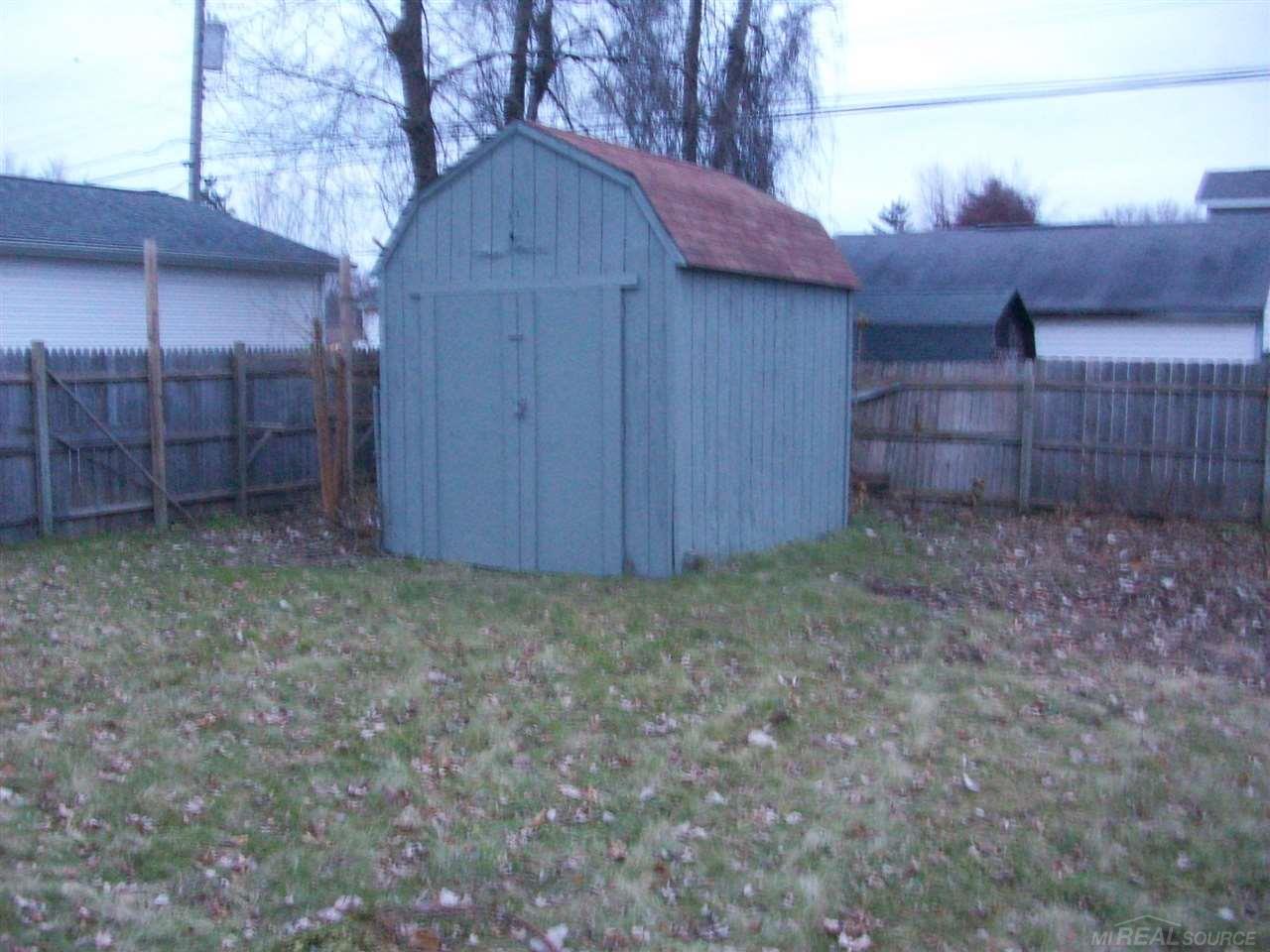 2627 Bridget Avenue Rochester Hills, MI 48307 - Photo 34 of 35