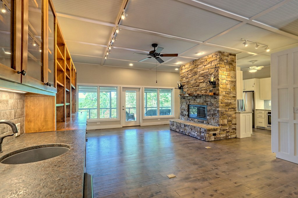 21 Talala Ridge Brasstown, NC 28902 - Photo 13 of 71 Gallery Image 13