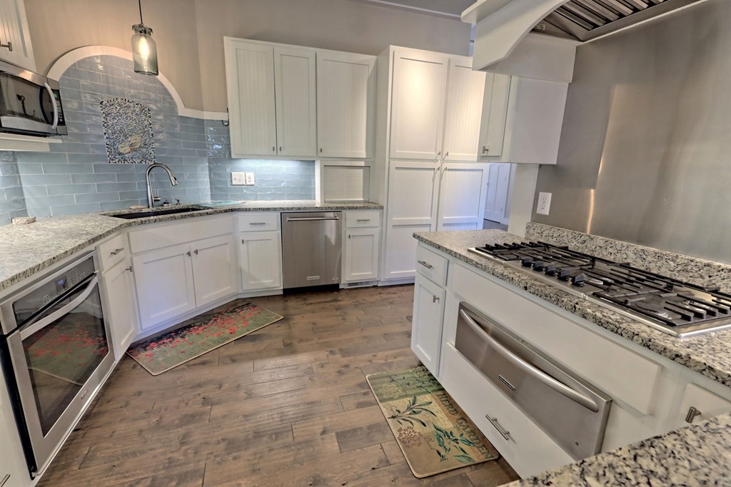21 Talala Ridge Brasstown, NC 28902 - Photo 18 of 71 Gallery Image 18