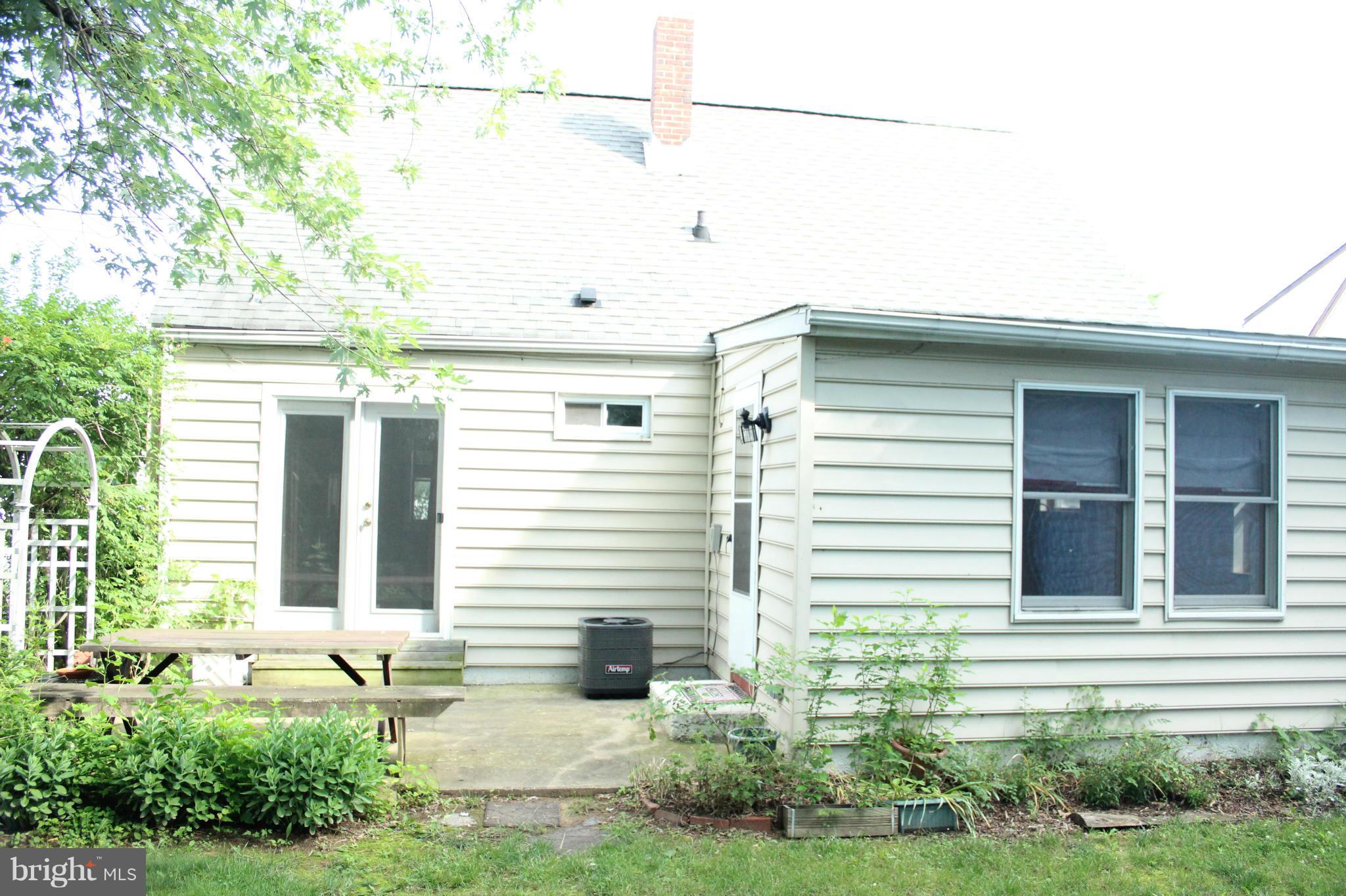 39 Ridgemoor Road Baltimore, MD 21221 - Photo 14 of 15 Exterior (Rear)