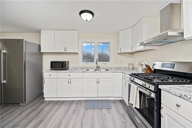 $219,900 | 2352 Sweden Walker Road, Clarkson, NY 14420