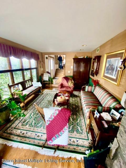 786 West Fingerboard Road Staten Island, NY 10305 - Photo 9 of 21 fingerboard family room